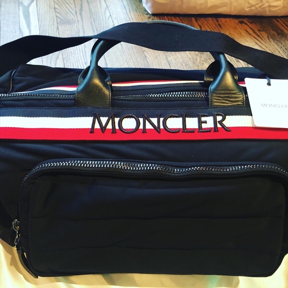 Moncler Kunlum Striped logo-embroidered quilted duffel - Picture 5 of 15